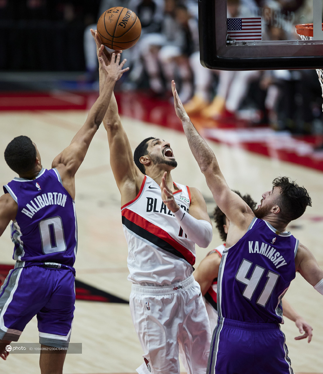 开云棋牌电脑版注册登陆欧超杯赛程吃紧，萨克拉门托国王冲刺阶段官宣签约，目标明确，资深球员宣示担当的简单介绍