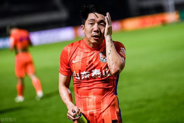 关于集结日本菲卡调整名单以备社区盾，队长鼓劲环节打磨，质疑声仍在，细节决定成败的信息