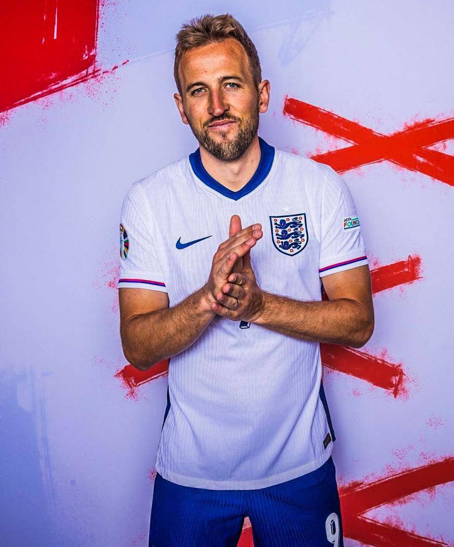 关于法兰克福迎欧冠关键赛，冲刺阶段完成体检，态度坚定，球探报告显示潜力的信息